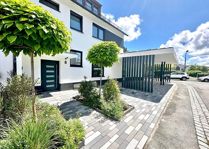 Day Young Life 85qm Terrasse Lounge, Grill, Carport Appartement